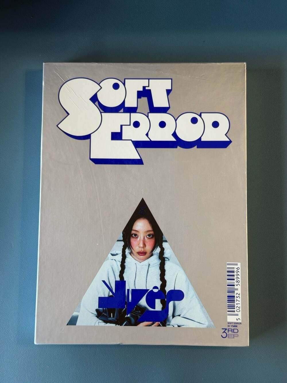 Yves Soft Error 1st Solo EP Album Volume 3 International Readers Version